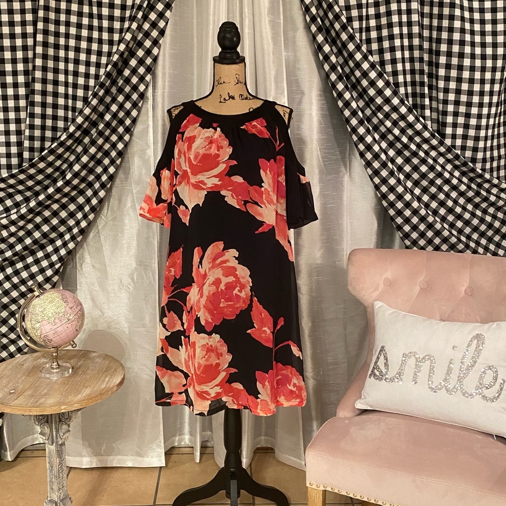 Cold shoulder shift dress